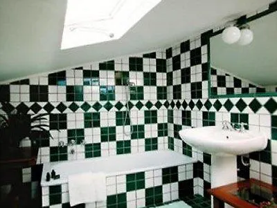 Residenza Monti 度假居 *